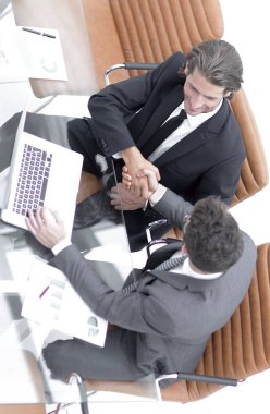 iki işveren takım içinde çalışma