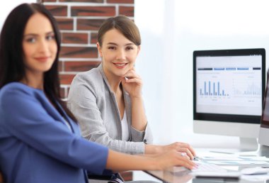 İnsanlar birlikte iletişim iş kavramı