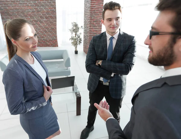 Portret van een vrouw-medewerker van het bedrijf — Stockfoto