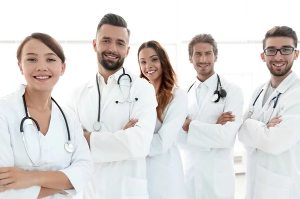 Retrato de um grupo bem sucedido de médicos estagiários . — Fotografia de Stock