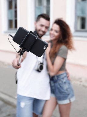 Mutlu seyahat çift selfie, romantik ruh hali yapma.