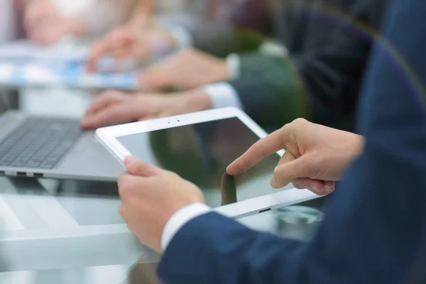 Business people having meeting in modern office. — Stock Photo, Image