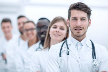 parmak kamera gösterilen doktorlar ekibi