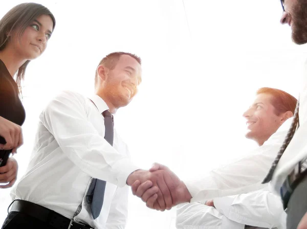 Handshake business partners (en inglés). . — Foto de Stock