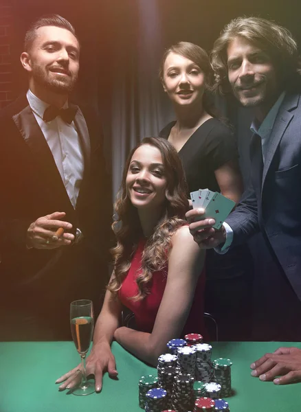 Jonge Mensen Hebben Een Goede Tijd Casino — Stockfoto
