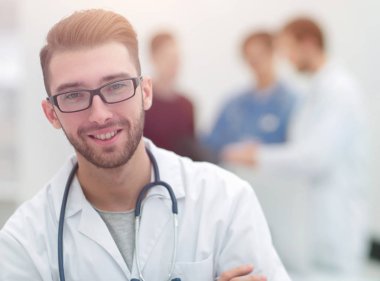 yakışıklı Doktor hakkında arka plan bulanık