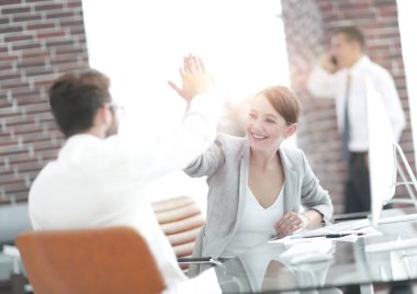 yeni bir proje başlangıç iş ortakları