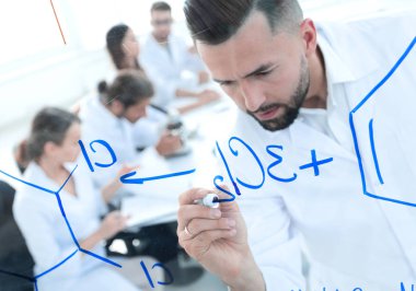 formüllerle çalışma bir adam bilim yakın çekim