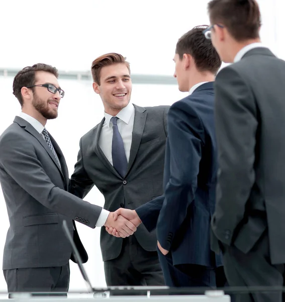 Stretta di mano di business people.photo con spazio copia — Foto Stock