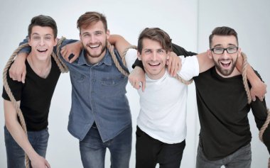 bir grup arkadaşıyla birlikte ayakta portresi