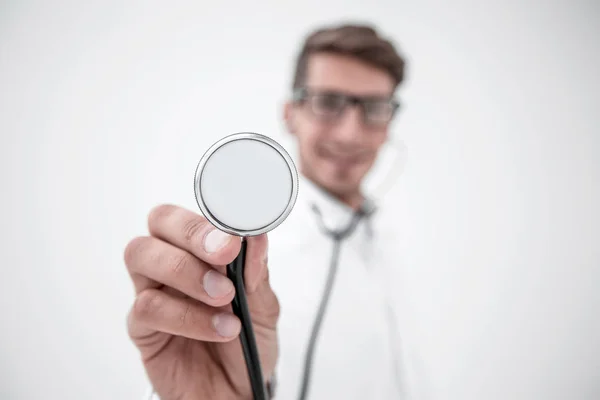 Nära up.stethoscope i händerna på läkaren — Stockfoto