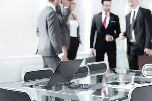 Blurred team in meeting — Stock Photo, Image