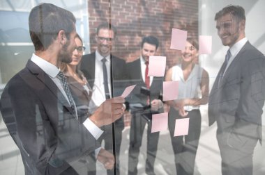 iş notları camına bir yönetim kurulu iş takım okur.