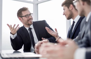 İş adamı meslektaşlarına yeni bir bakış açısı anlatıyor