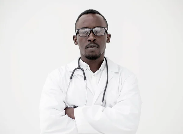Portret van een succesvolle jonge dokter — Stockfoto