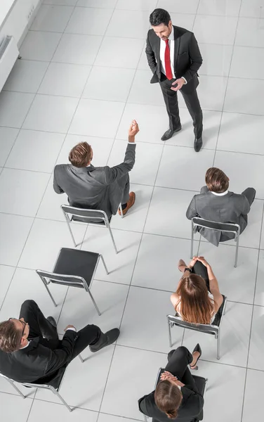 Partenaires de réunion dans la salle de conférence — Photo