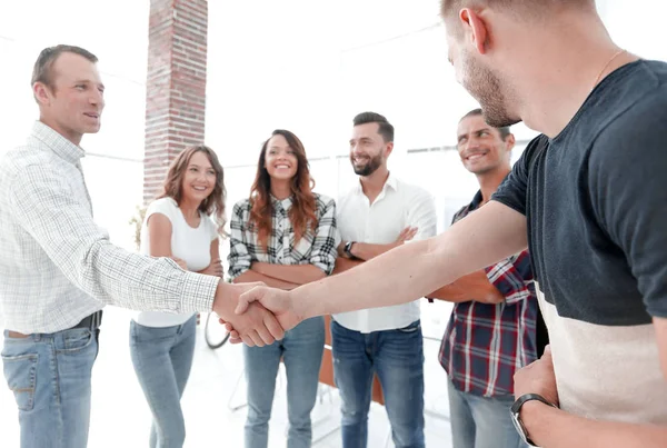 Closeup podnikatelů handshake — Stock fotografie