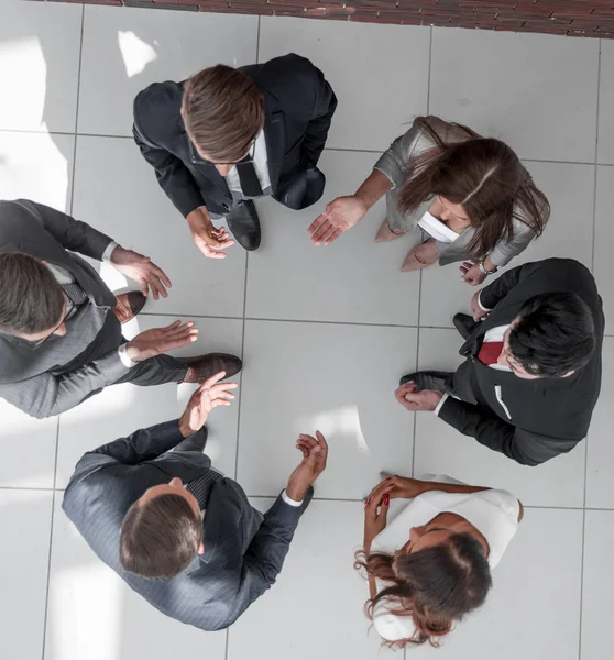 Üst Manzara. İş ekibi beyin fırtınası yapıyor.