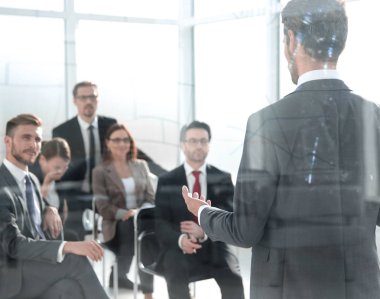 başarılı başlangıç iş salonu