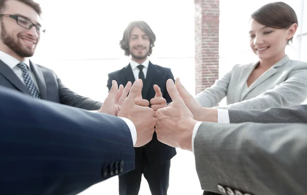Business team showing thumbs up. — Stock Photo, Image
