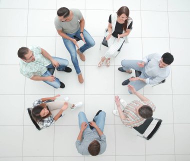 Üst düzey iş adamları ilginç fikirleri tartışıyor..