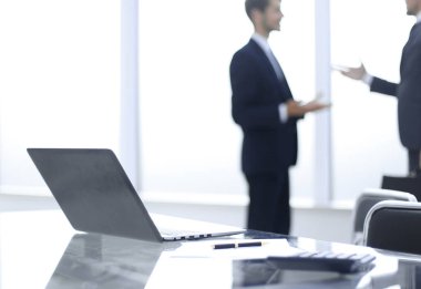 İki Genç İşadamları birbirine tanıtıldı