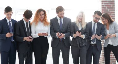 iş takım Smartphone'a ofisinde arıyor