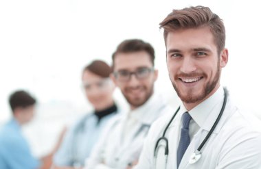 Dost erkek doktor smiling.photo kopya alanı ile portresi