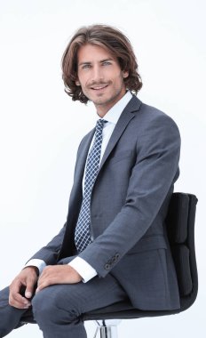 iş adamı rahat tavırla sandalye üzerinde oturan davet