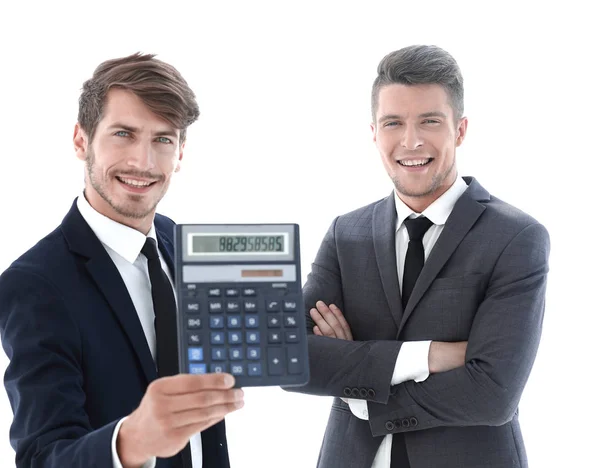 Männer in Anzügen halten in Großaufnahme einen Taschenrechner im Büro. — Stockfoto