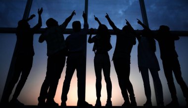 Tam gelişim. İşletme ekibi