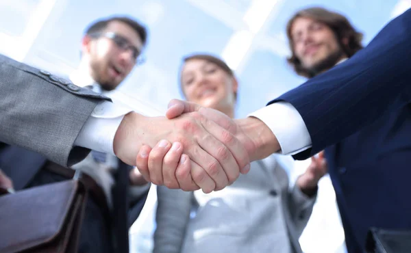 Στο Προσκήνιο Handshake Των Επιχειρηματικών Partners Photo Αντίγραφο Χώρο — Φωτογραφία Αρχείου