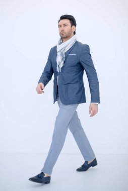 yan view.modern iş adamı ileri gider