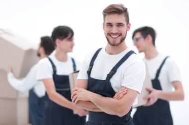 işçiler kutularını boşaltın.