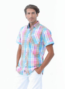 Tamamen büyümüş. Başarılı bir gencin portresi.