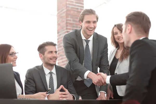 Business, persone e concetto di lavoro di squadra — Foto Stock