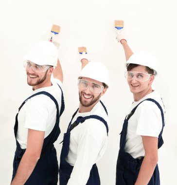 arka view.construction işçi duvar boyası.