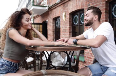 Dışarıda içme kahve Cafe trendy genç Çift