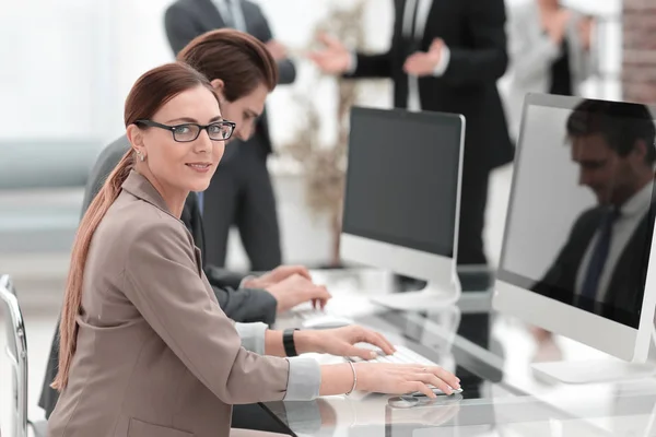 Mulher Negócios Que Trabalha Computador Conceito Business Center Business — Fotografia de Stock