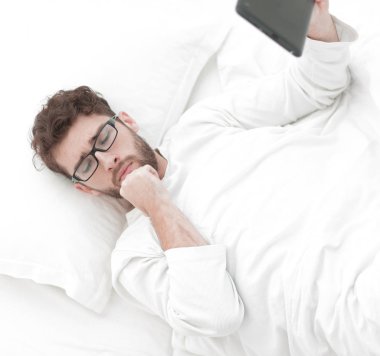 arka plan görüntüsü. Dijital tablet ile modern insan