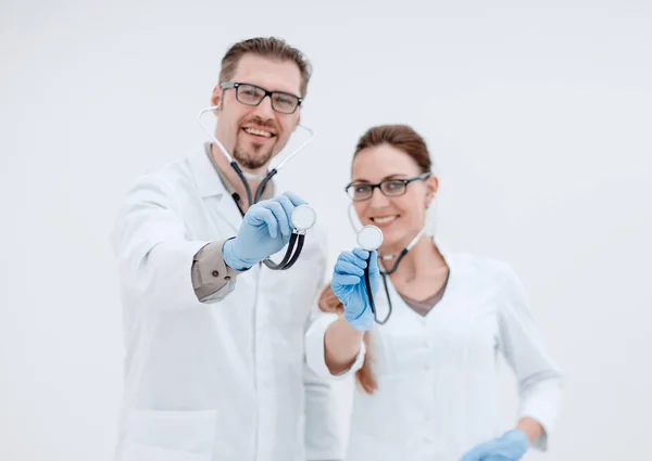 Portrét dvou úspěšných zdravotnickým pracovníkem se stetoskopem — Stock fotografie
