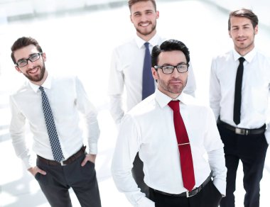 bir kopya boşluk bakarak çalışan grubu