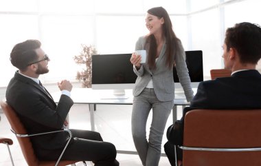 İş takım kahve molası, sakin ol kavramı