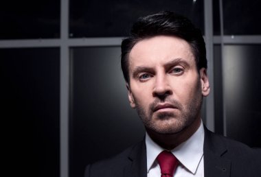 up.The yüz modern iş adamlarından kapatın