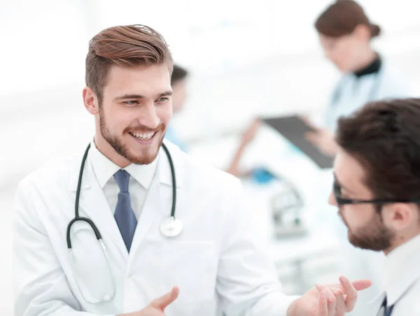 Personal médico y de laboratorio  . — Foto de Stock