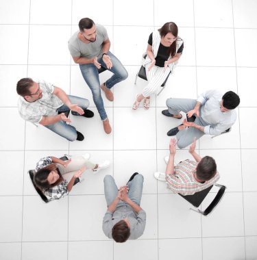 Üst düzey iş adamları ilginç fikirleri tartışıyor..