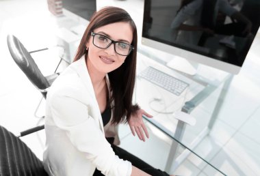 işçisi kadın ofis belirsiz durum hakkında kararsız olduğunu.