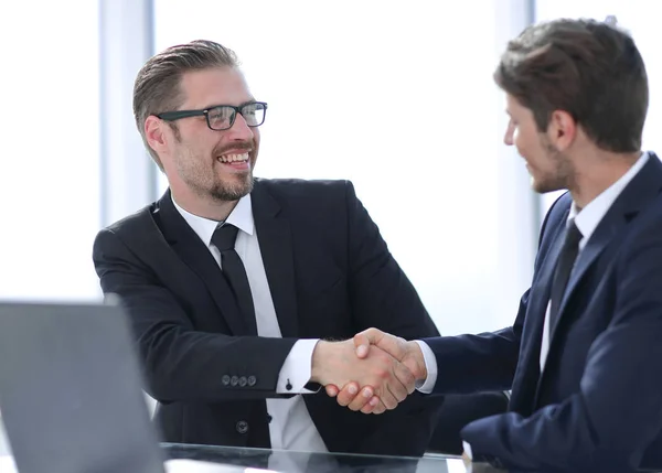 Close up.business partners shaking hands . — Stock Photo, Image