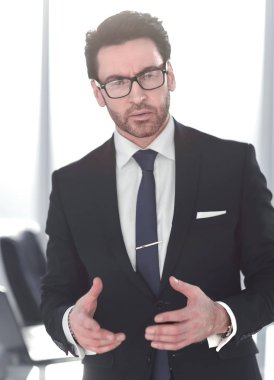 yakın up.serious patron, belgili tanımlık okul sırası ayakta