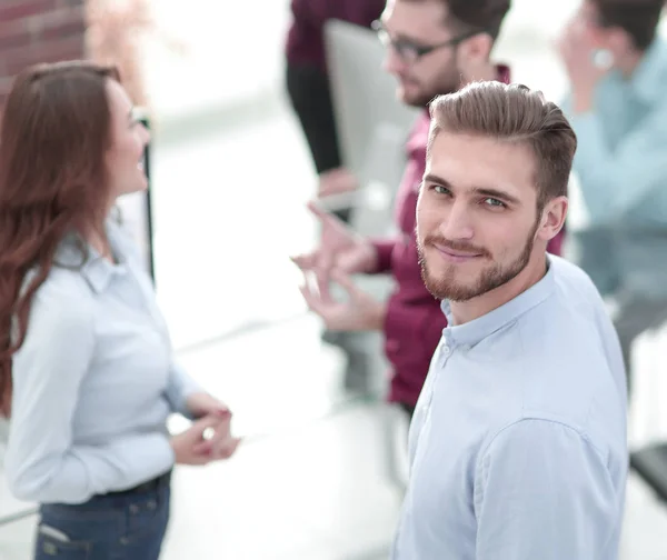 Geschäftspartner Diskutieren Kreativbüro — Stockfoto